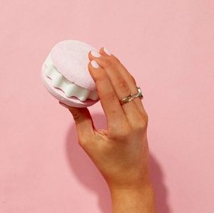 Summer Fruit Tea Giant Candy Bath Bomb Macaron Fizzer (150g)